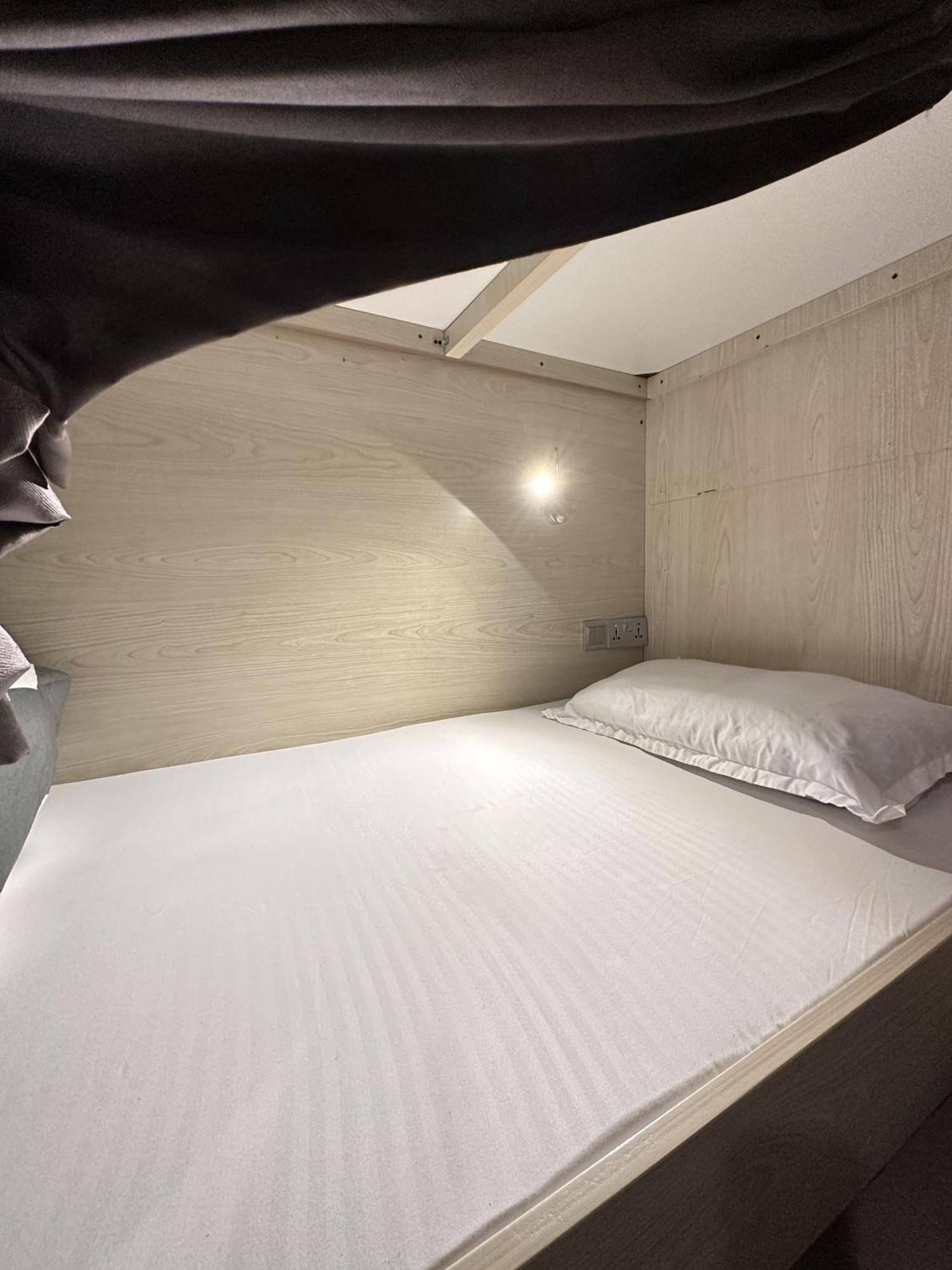 Bollywood Beach Hostel Dubaj Kültér fotó