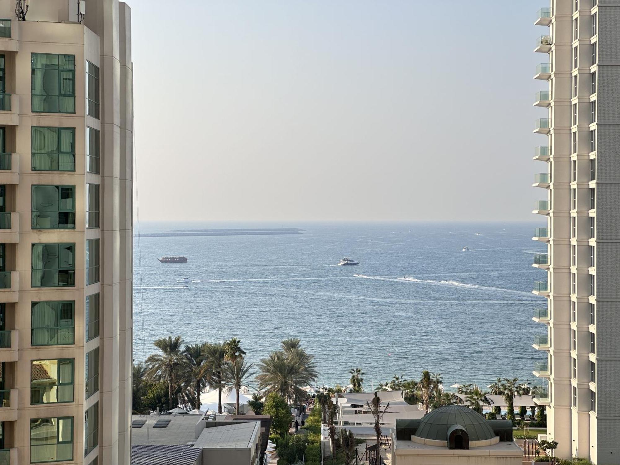 Bollywood Beach Hostel Dubaj Kültér fotó