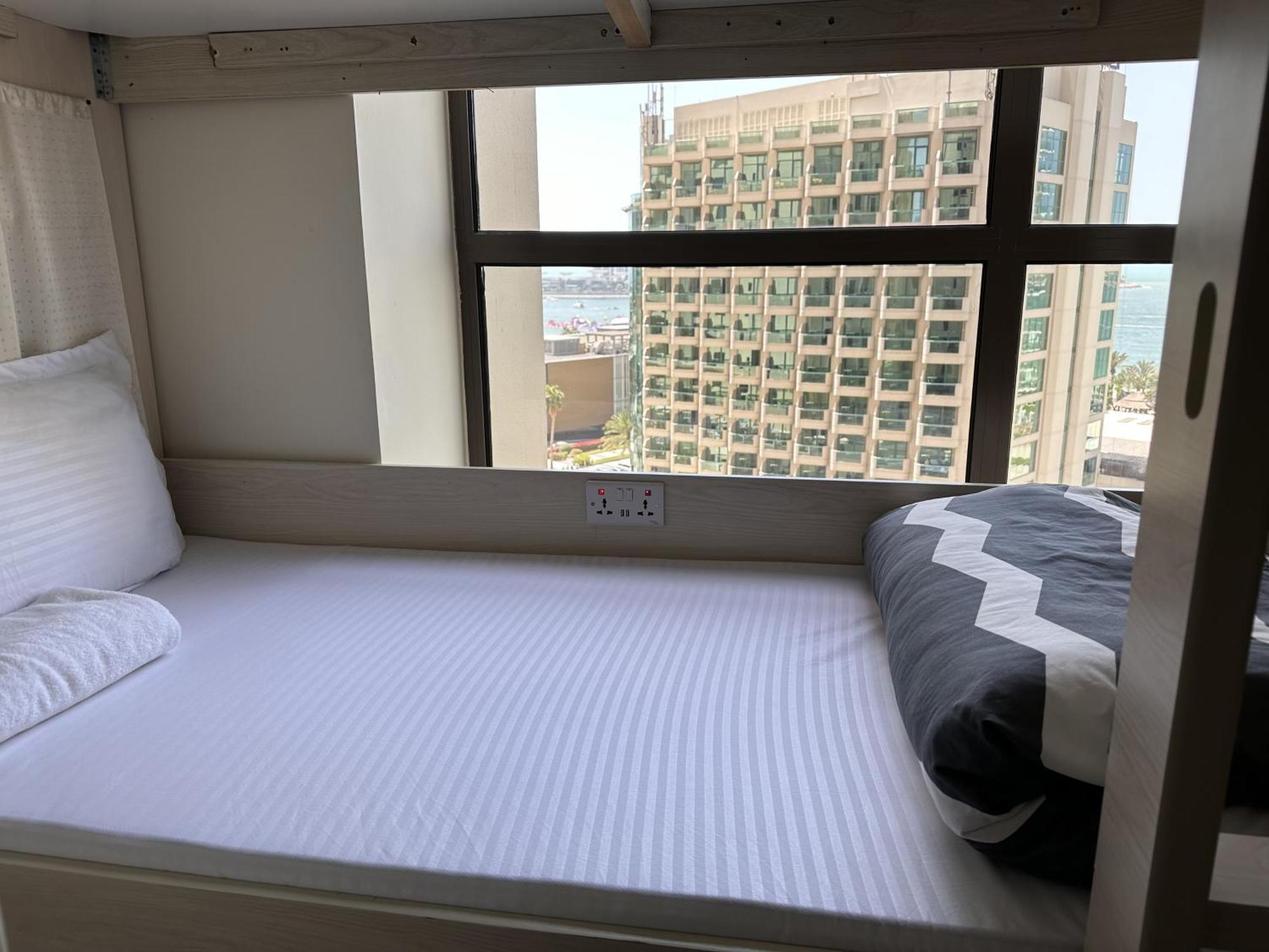 Bollywood Beach Hostel Dubaj Kültér fotó